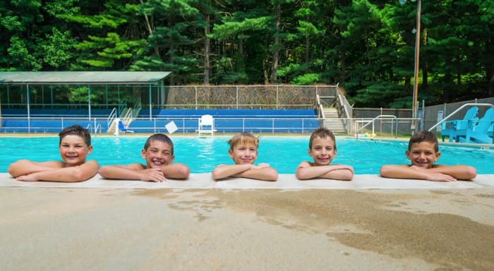 Airy campers in the pool