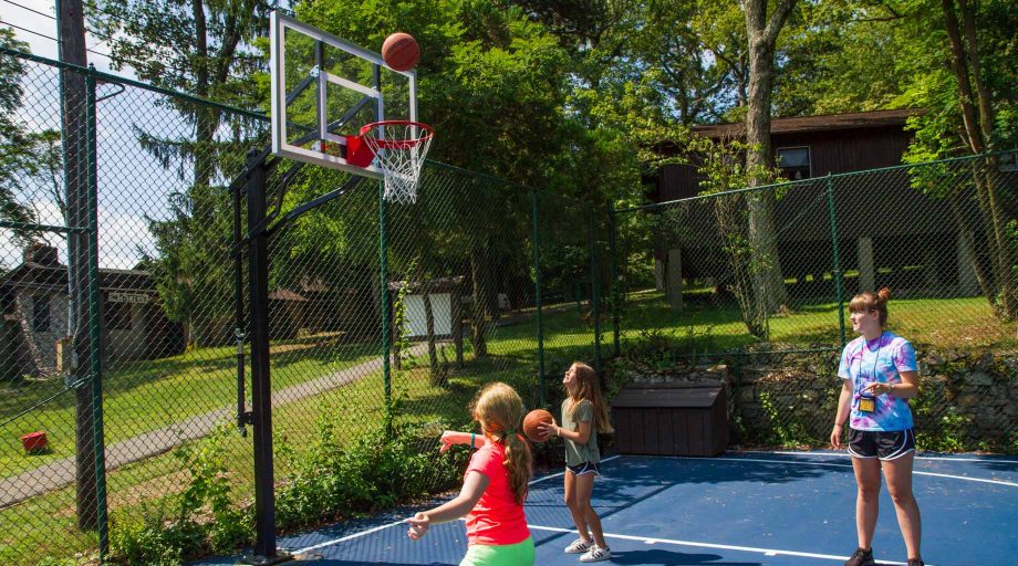 Basketball at Louise